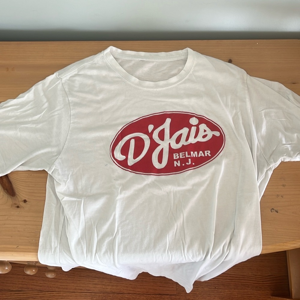 Djais logo shirt size L